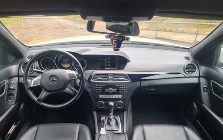 Mercedes-Benz C-Класс, 2011 год, 2 240 000 рублей, 12 фотография