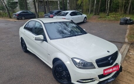 Mercedes-Benz C-Класс, 2011 год, 2 240 000 рублей, 31 фотография