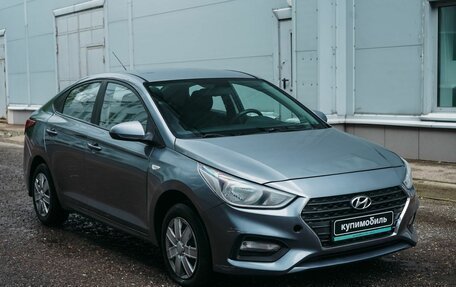 Hyundai Solaris II рестайлинг, 2018 год, 635 000 рублей, 3 фотография