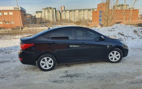Hyundai Solaris II рестайлинг, 2013 год, 850 000 рублей, 2 фотография
