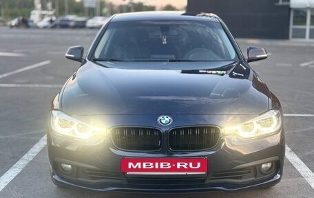 BMW 3 серия, 2016 год, 1 650 000 рублей, 3 фотография