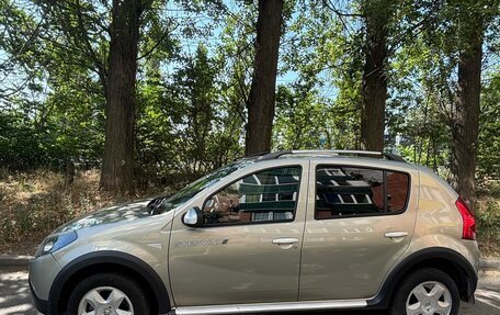 Renault Sandero II рестайлинг, 2014 год, 750 000 рублей, 3 фотография
