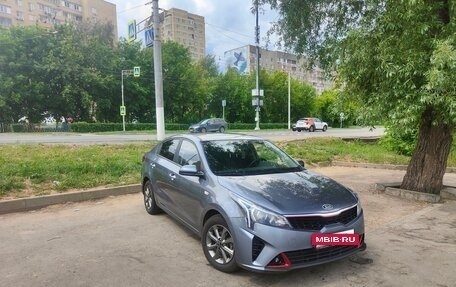 KIA Rio IV, 2021 год, 1 700 000 рублей, 2 фотография