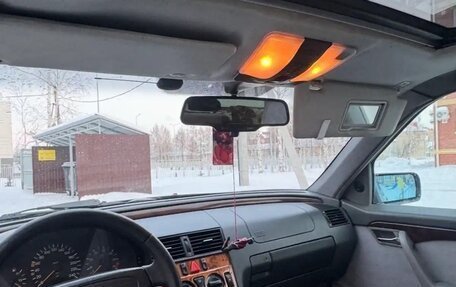 Mercedes-Benz C-Класс, 1997 год, 410 000 рублей, 4 фотография