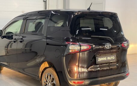 Toyota Sienta II, 2017 год, 1 549 000 рублей, 9 фотография
