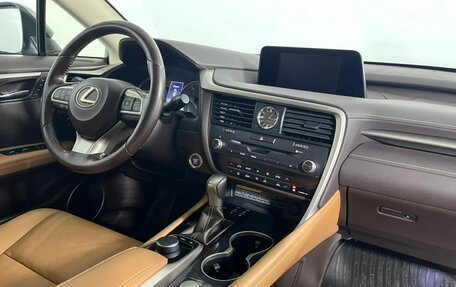 Lexus RX IV рестайлинг, 2016 год, 4 100 000 рублей, 14 фотография