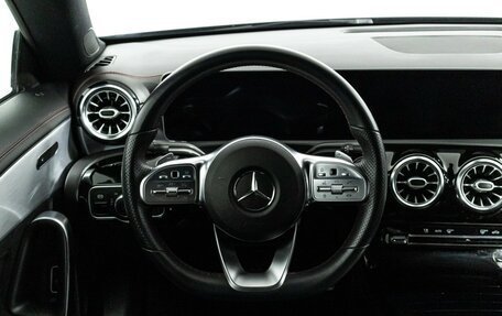 Mercedes-Benz CLA, 2019 год, 3 149 700 рублей, 20 фотография