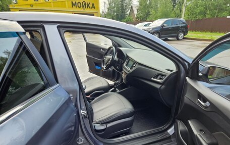 Hyundai Solaris II рестайлинг, 2017 год, 1 550 000 рублей, 8 фотография