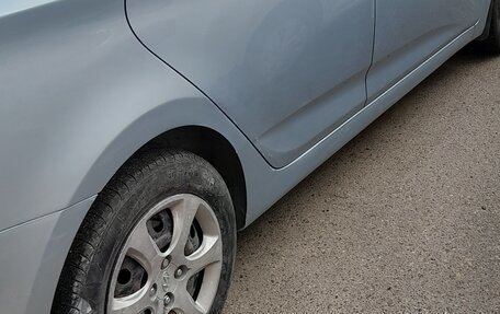Hyundai Solaris II рестайлинг, 2011 год, 657 000 рублей, 10 фотография