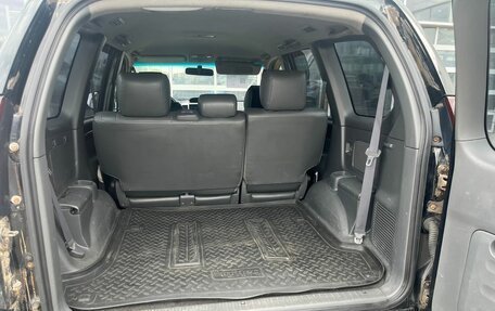 Toyota Land Cruiser Prado 120 рестайлинг, 2005 год, 1 780 000 рублей, 11 фотография