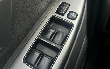Toyota Land Cruiser Prado 120 рестайлинг, 2005 год, 1 780 000 рублей, 14 фотография