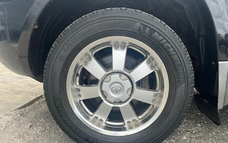 Toyota Land Cruiser Prado 120 рестайлинг, 2005 год, 1 780 000 рублей, 7 фотография