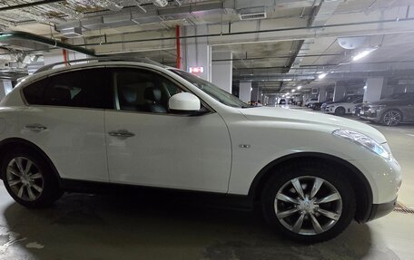 Infiniti EX, 2011 год, 1 720 000 рублей, 16 фотография