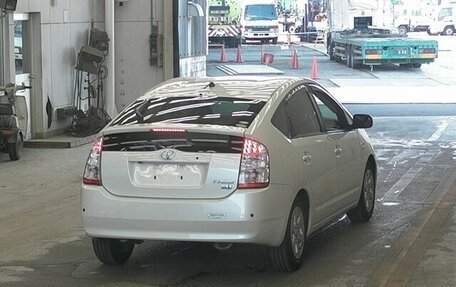 Toyota Prius, 2008 год, 928 000 рублей, 2 фотография