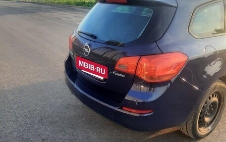 Opel Astra J, 2012 год, 950 000 рублей, 2 фотография