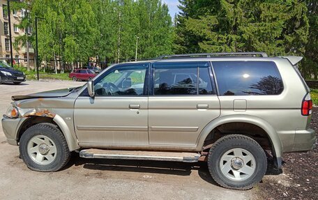 Mitsubishi Pajero Sport II рестайлинг, 2005 год, 350 000 рублей, 2 фотография