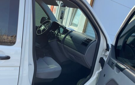 Volkswagen Transporter T5 рестайлинг, 2007 год, 1 420 000 рублей, 8 фотография