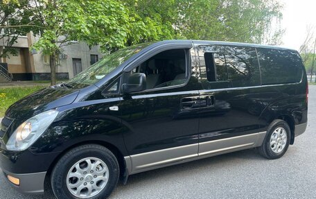 Hyundai H-1 II рестайлинг, 2012 год, 1 855 000 рублей, 8 фотография