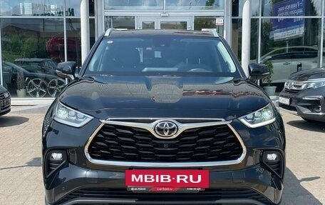 Toyota Highlander, 2024 год, 6 800 000 рублей, 3 фотография