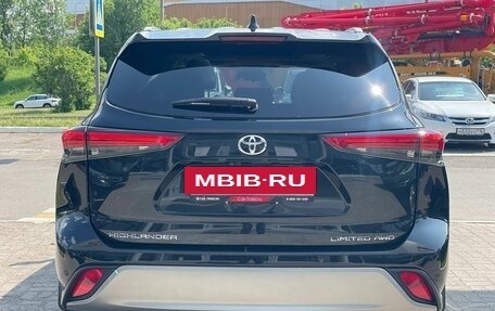 Toyota Highlander, 2024 год, 6 800 000 рублей, 6 фотография