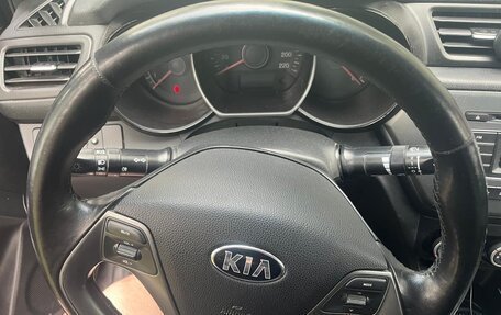 KIA Rio III рестайлинг, 2015 год, 900 000 рублей, 25 фотография