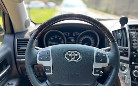 Toyota Land Cruiser 200, 2015 год, 3 690 000 рублей, 15 фотография