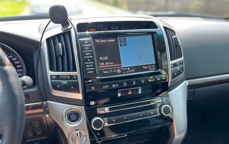 Toyota Land Cruiser 200, 2015 год, 3 690 000 рублей, 16 фотография