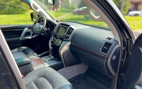 Toyota Land Cruiser 200, 2015 год, 3 690 000 рублей, 19 фотография
