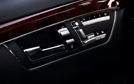 Mercedes-Benz S-Класс, 2008 год, 1 400 000 рублей, 23 фотография