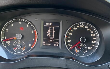 Volkswagen Jetta VI, 2012 год, 950 000 рублей, 11 фотография