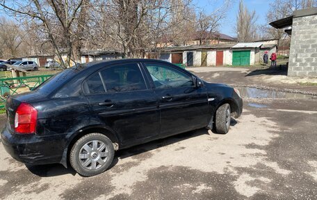 Hyundai Verna II, 2008 год, 460 000 рублей, 2 фотография