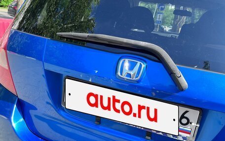 Honda Fit III, 2002 год, 350 000 рублей, 4 фотография