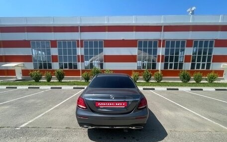 Mercedes-Benz E-Класс, 2020 год, 4 900 000 рублей, 3 фотография