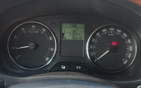 Skoda Fabia II, 2013 год, 400 000 рублей, 2 фотография