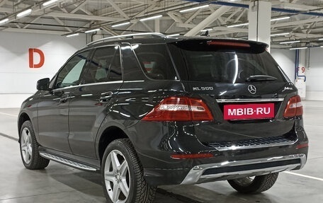 Mercedes-Benz M-Класс, 2014 год, 2 500 000 рублей, 7 фотография