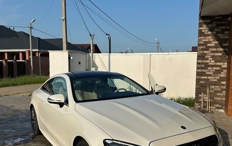 Mercedes-Benz E-Класс, 2020 год, 5 500 000 рублей, 1 фотография