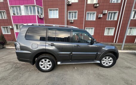 Mitsubishi Pajero IV, 2010 год, 2 049 000 рублей, 4 фотография