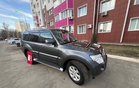 Mitsubishi Pajero IV, 2010 год, 2 049 000 рублей, 2 фотография