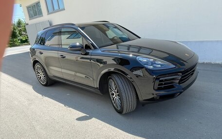 Porsche Cayenne III, 2022 год, 8 200 000 рублей, 2 фотография