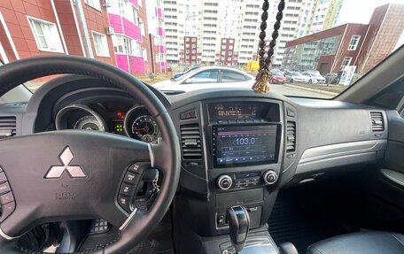 Mitsubishi Pajero IV, 2010 год, 2 049 000 рублей, 9 фотография