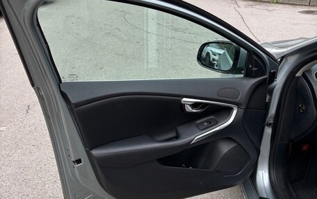 Volvo V40 II рестайлинг, 2015 год, 1 295 000 рублей, 15 фотография