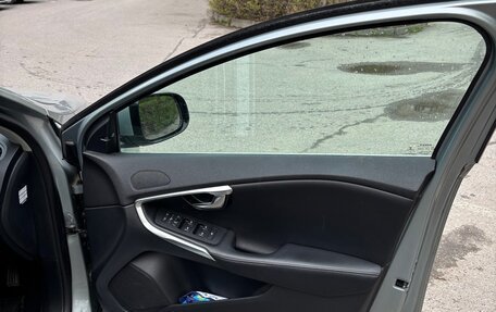 Volvo V40 II рестайлинг, 2015 год, 1 295 000 рублей, 13 фотография