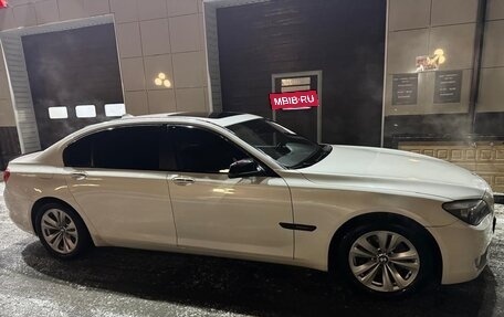 BMW 7 серия, 2011 год, 1 800 000 рублей, 5 фотография