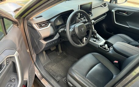 Toyota RAV4, 2020 год, 3 300 000 рублей, 5 фотография