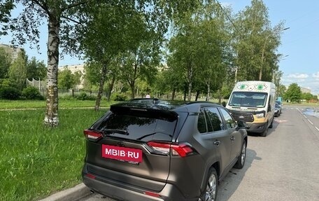 Toyota RAV4, 2020 год, 3 300 000 рублей, 4 фотография