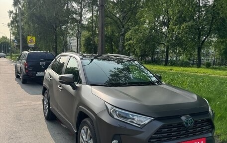 Toyota RAV4, 2020 год, 3 300 000 рублей, 2 фотография