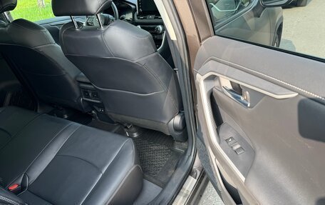 Toyota RAV4, 2020 год, 3 300 000 рублей, 16 фотография
