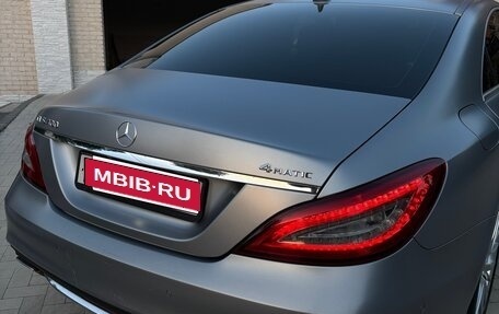 Mercedes-Benz CLS, 2015 год, 2 700 000 рублей, 2 фотография