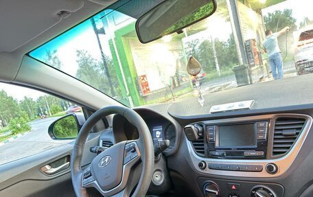 Hyundai Solaris II рестайлинг, 2017 год, 1 400 000 рублей, 7 фотография