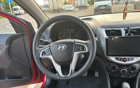 Hyundai Solaris II рестайлинг, 2012 год, 820 000 рублей, 7 фотография